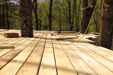 adam-laufer-world-treehouses-brevard2